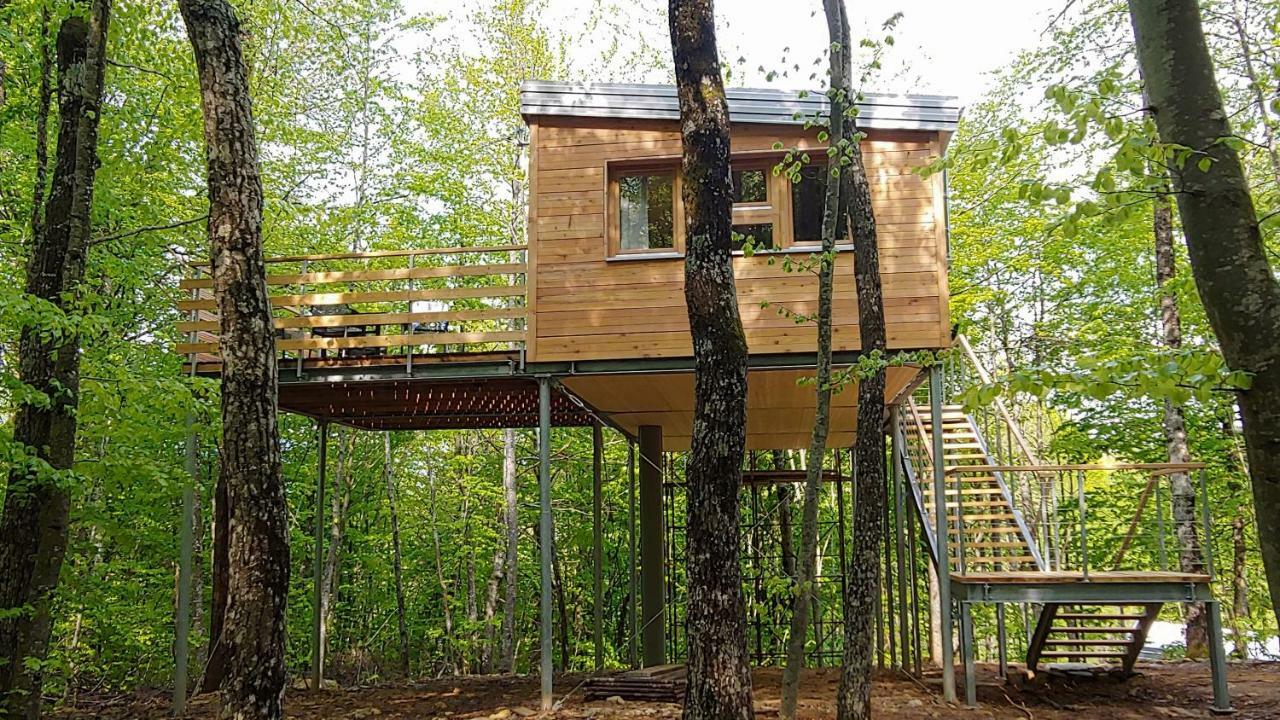 הוילה Medak Treehouse Lika 2 מראה חיצוני תמונה